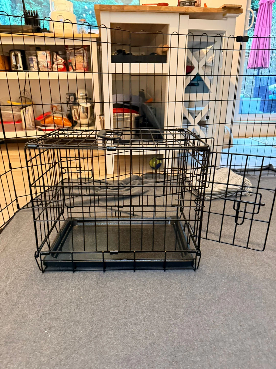 Black Wire Dog Crate with Tray