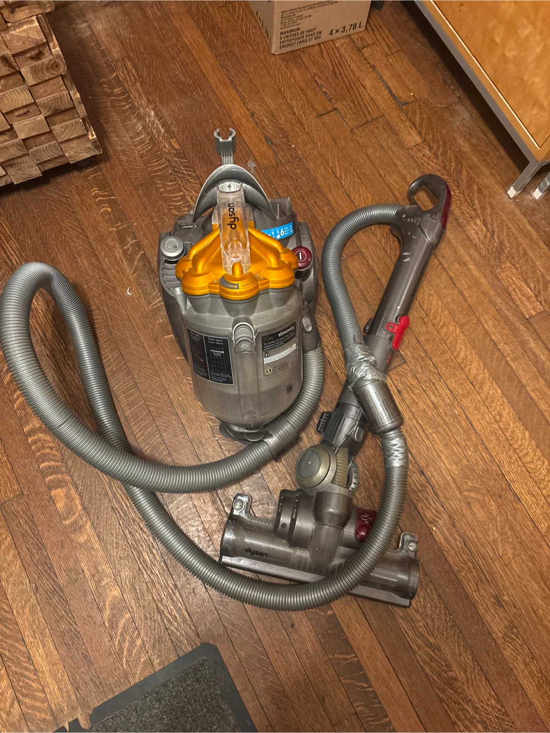 Dyson DC21 Stowaway Vacuum Cleaner