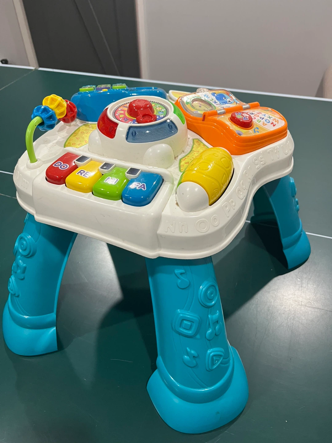 Fisher-Price Laugh & Learn Smart Stages Activity Table