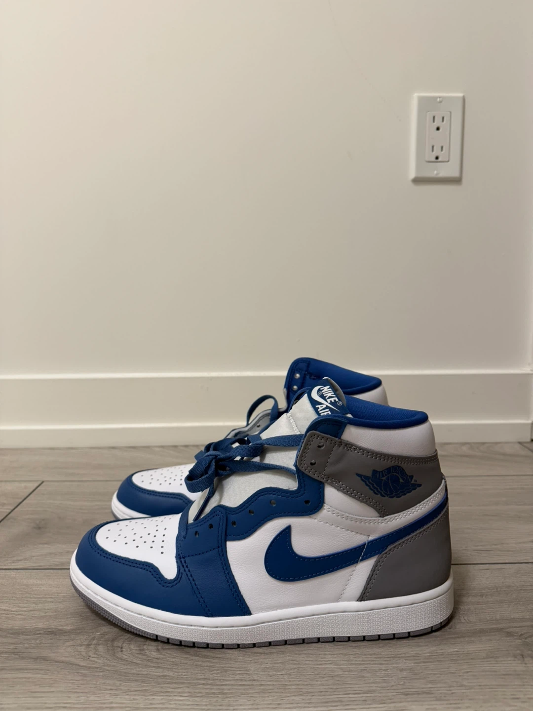 Nike Air Jordan 1 High True Blue US9