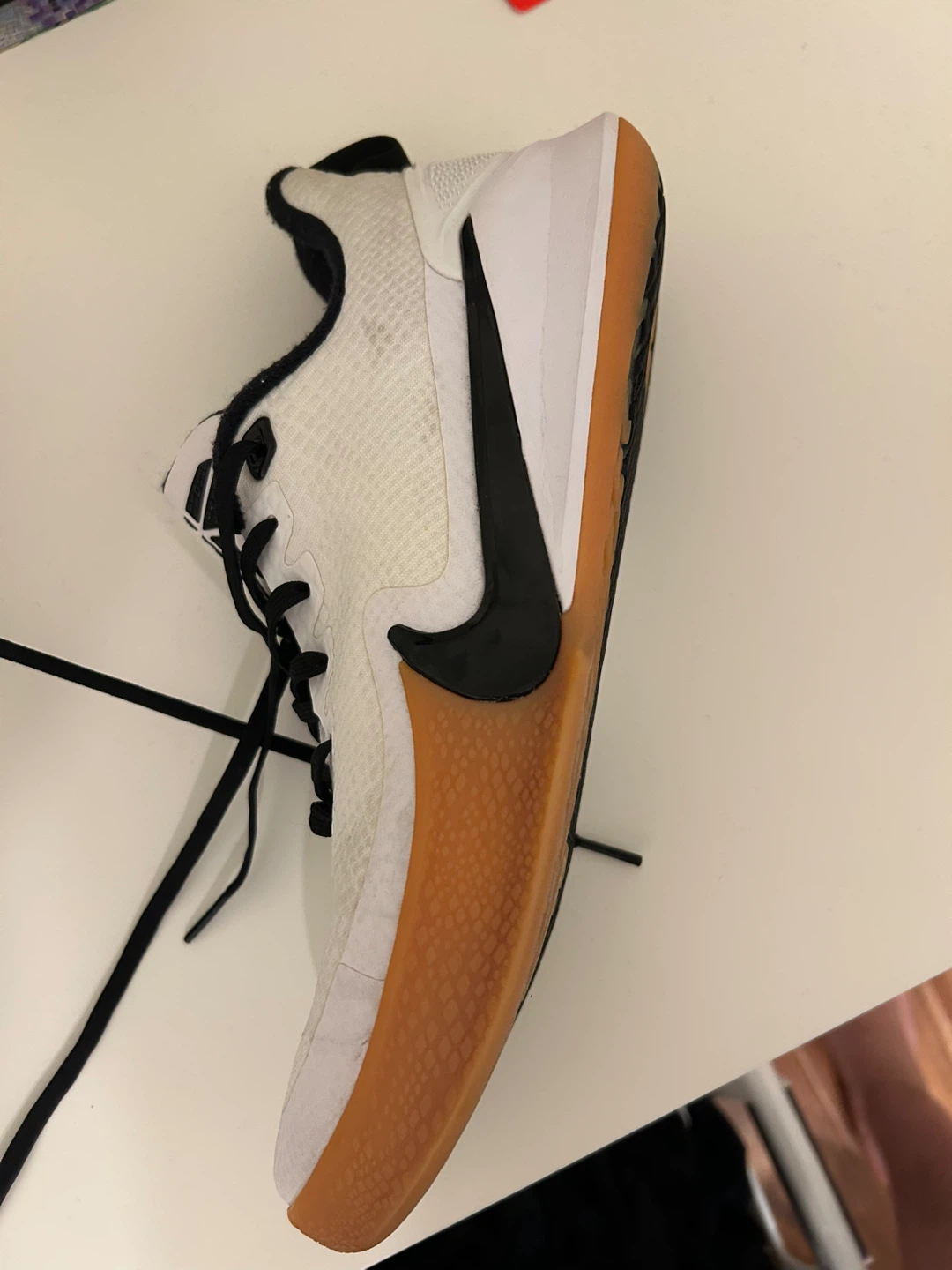 Nike Kobe Mentality Basketball Shoes - photo 2