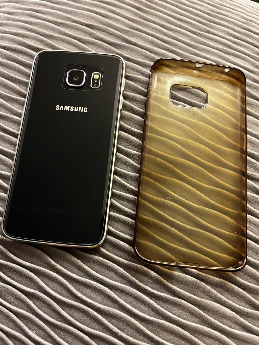 Samsung Galaxy S6 Edge - photo 3