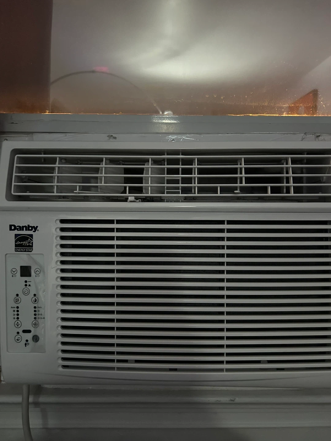 Danby Window Air Conditioner - photo 3