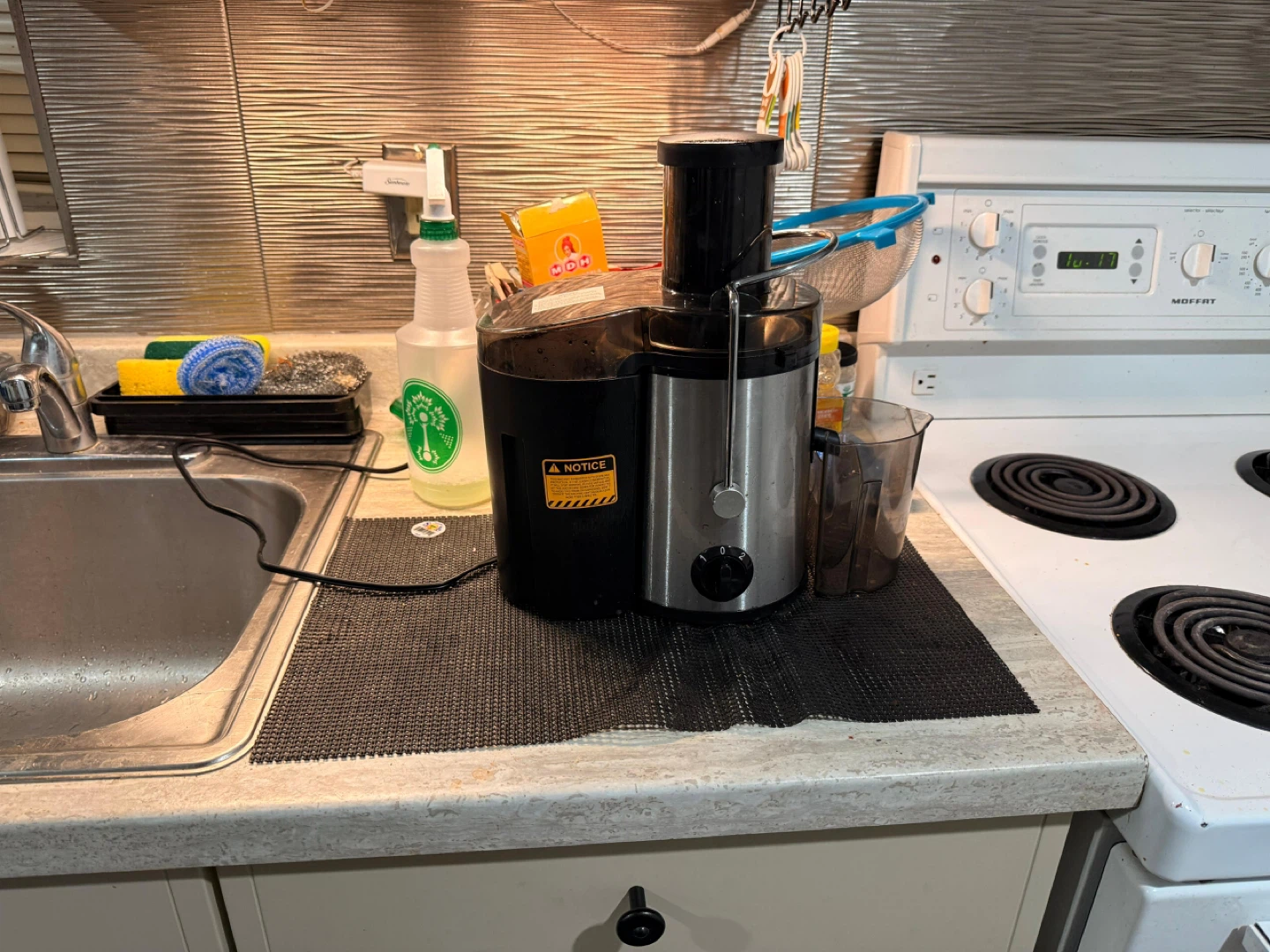 Reemix Juicer Machine - photo 2
