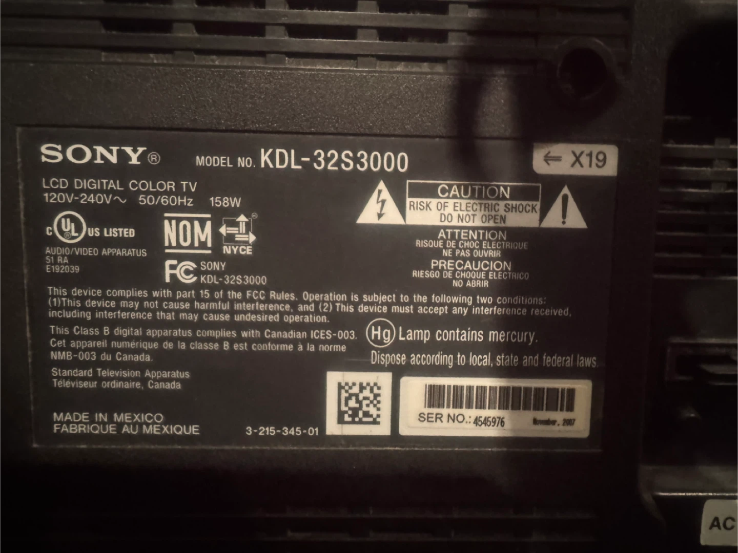Sony KDL-32S3000 LCD Digital Color TV - photo 2