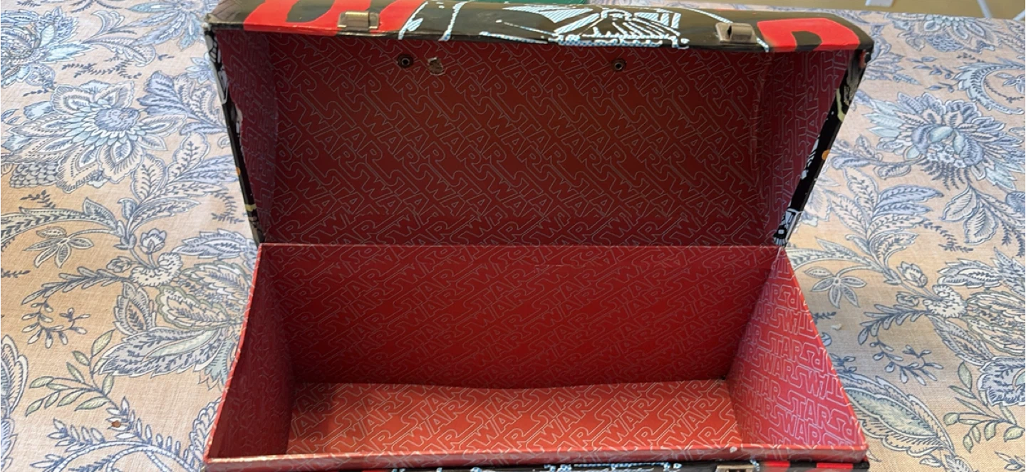 Star Wars Darth Vader Cardboard Domed Lunch Box - photo 5