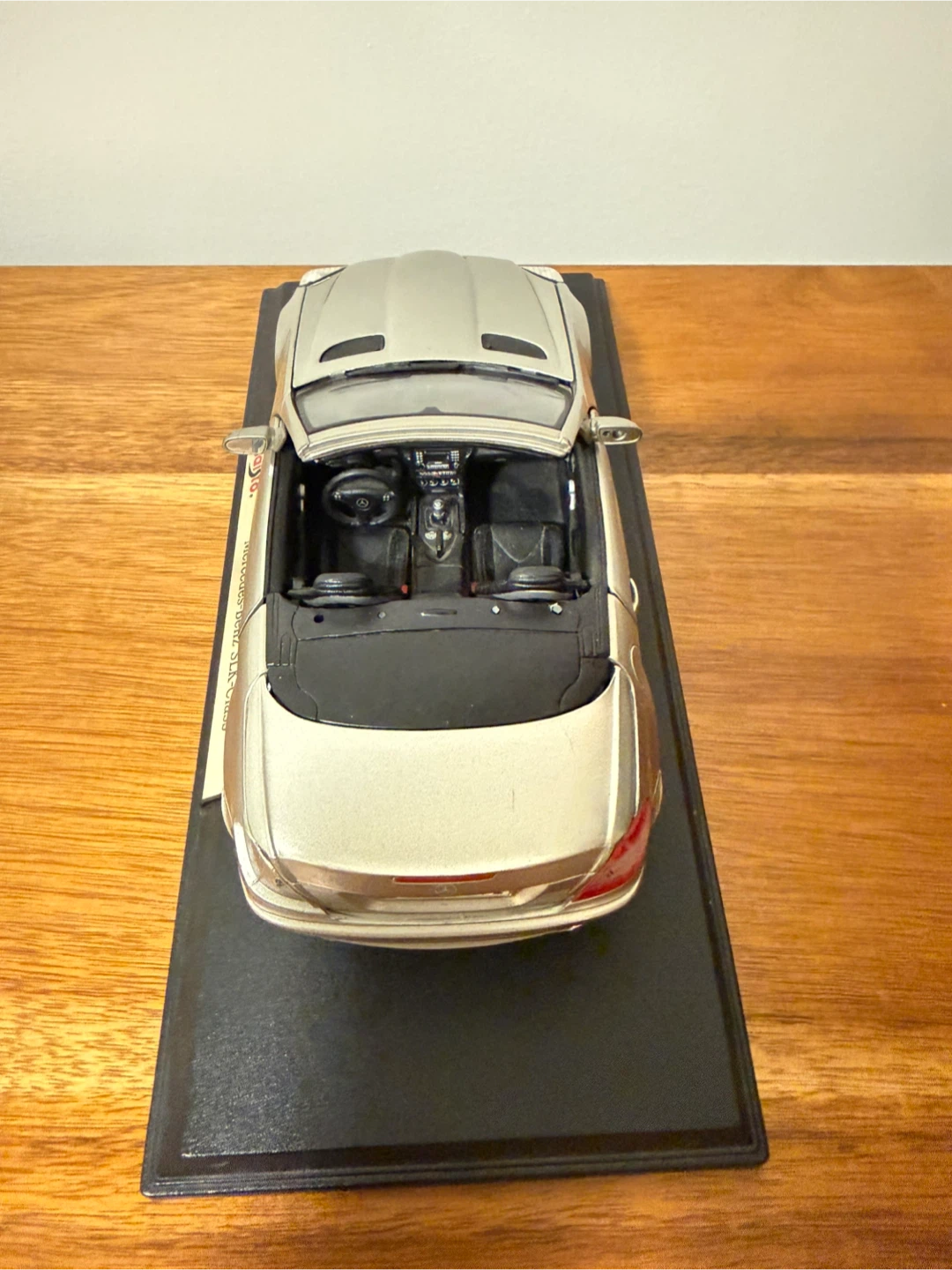 Maisto Mercedes-Benz SLK-Class Convertible Model Car - photo 4