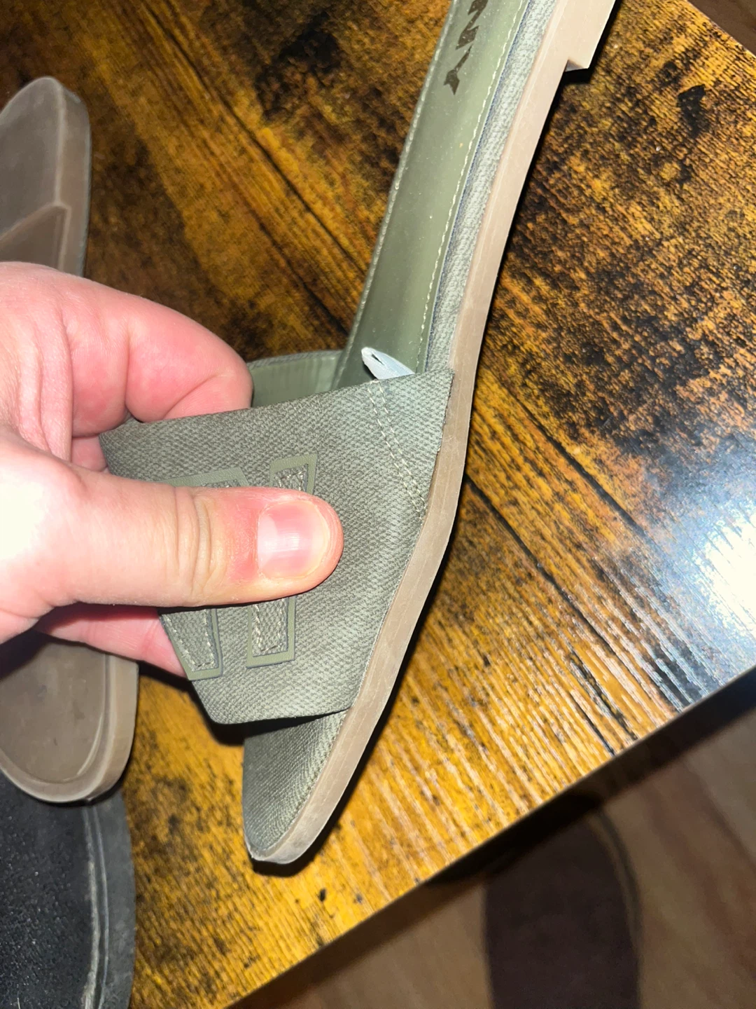 DKNY Olive Green Slides plus free boots - photo 3