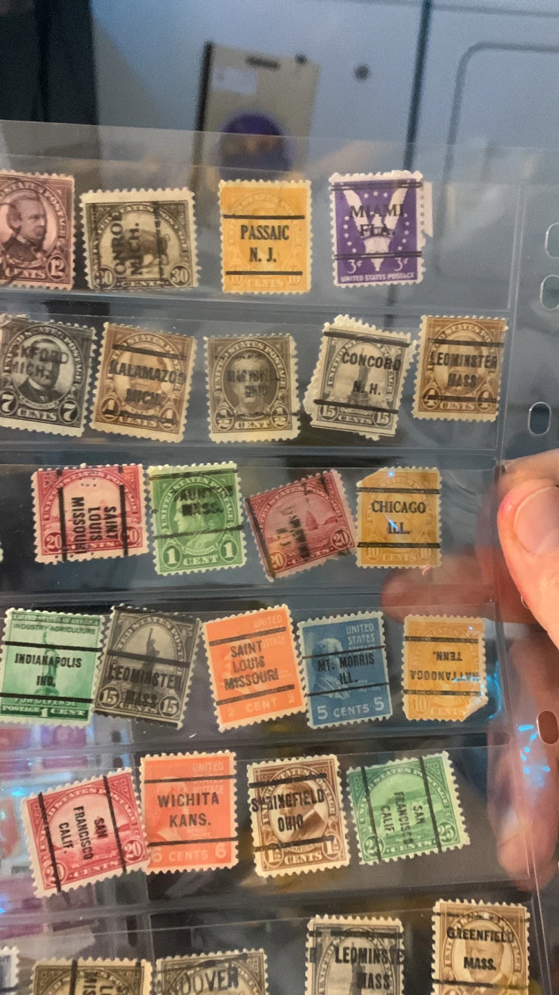 Collection of vintage US Postage Stamps - photo 4