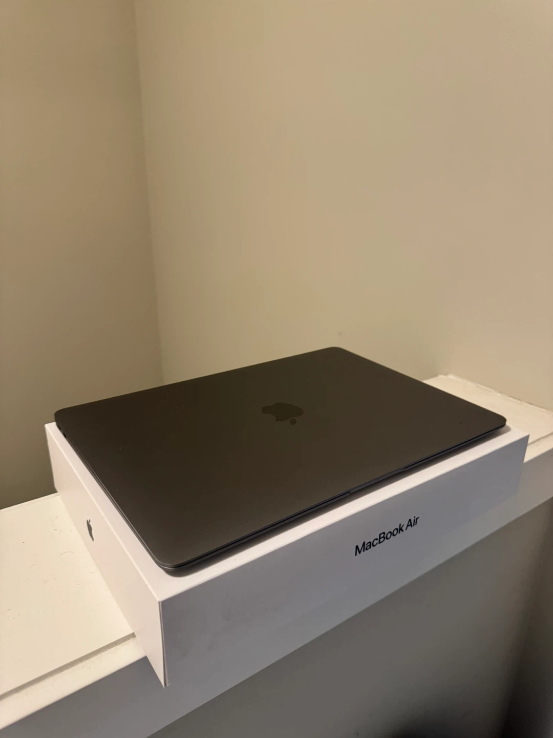 13-inch MacBook Air with M1 chip - Space Grey - photo 4