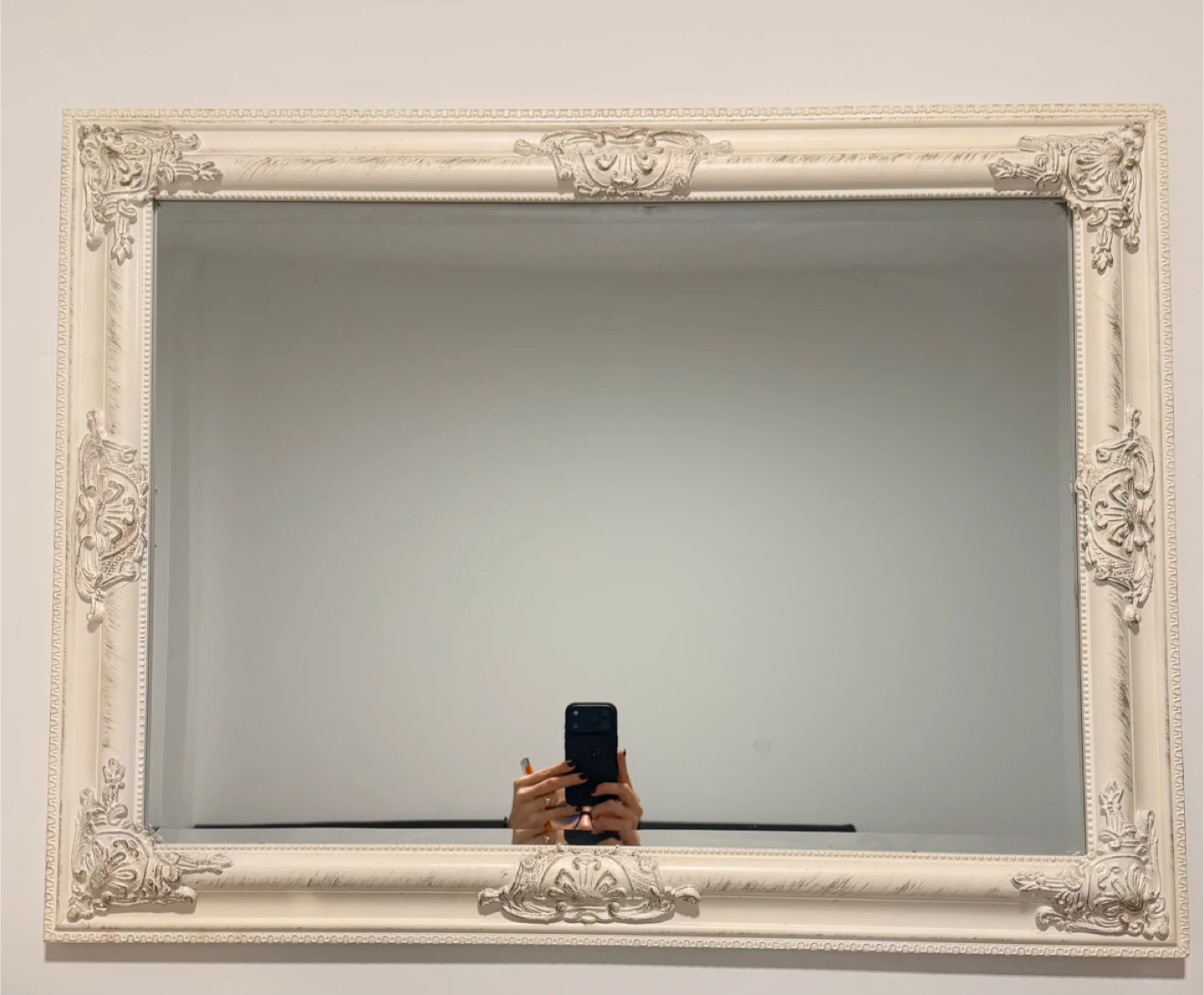 Beautiful vintage style White Decorative Wall Mirror
