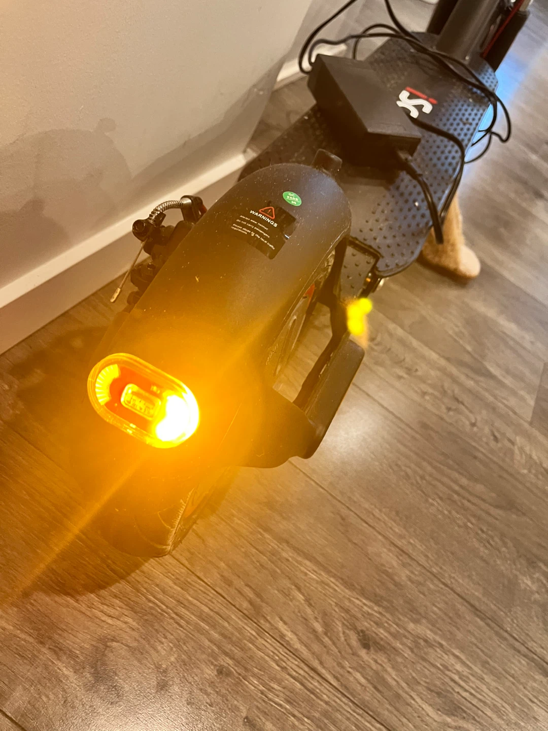 (NEED GONE!) iScooter I10+ Plus Electric Scooter - photo 2