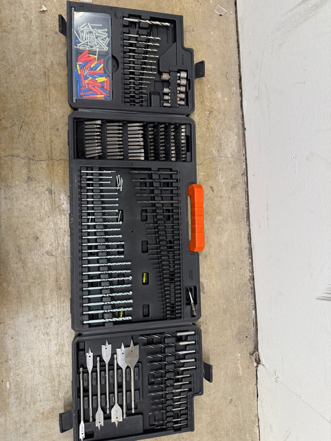Black & Decker Drill Bit and Driver Set - photo 2