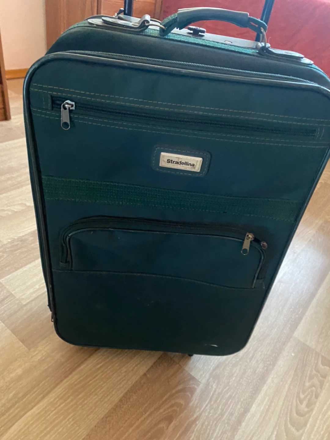 Stradellina Green Rolling Suitcase