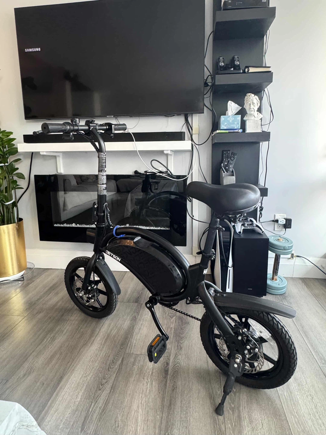 Jetson Bold Up Adult Electric Ride-On - photo 2