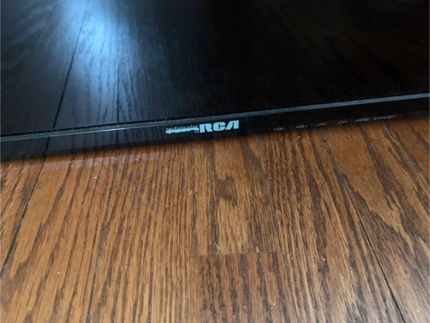 RCA flat screen tv - photo 2