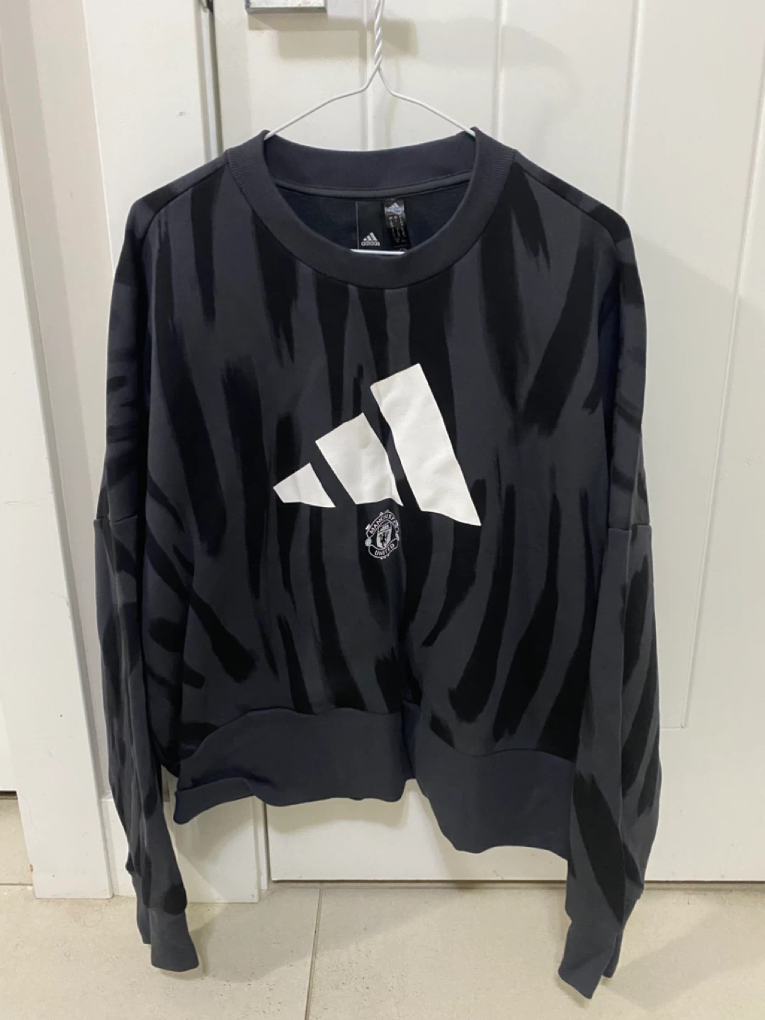 NEW - Adidas Manchester United Crewneck Sweatshirt