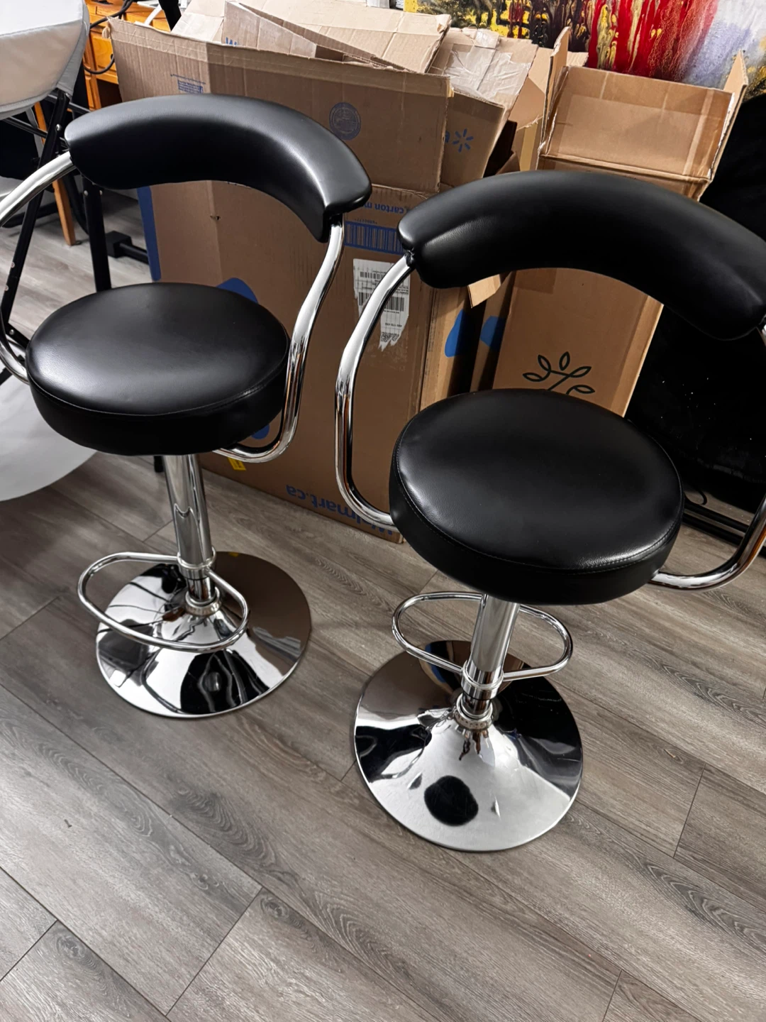 Bar Stool with Curved Back & Swivel Seat - photo 2