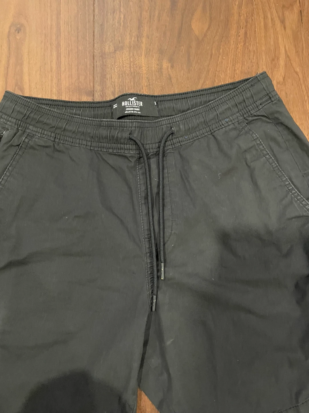 Black Hollister Shorts - Size Men’s Small - photo 4