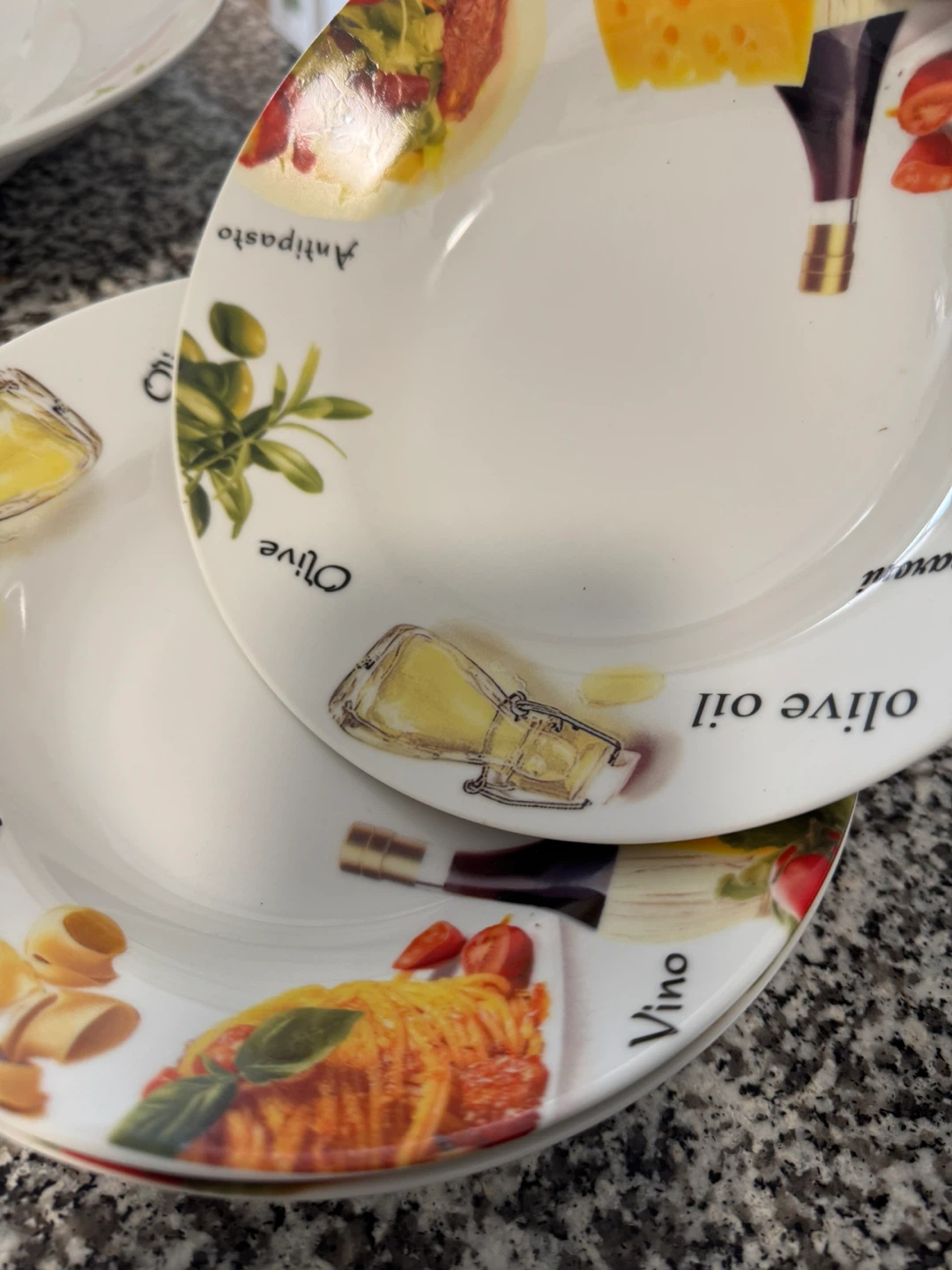 Set of 4 Pasta Design Dinner Plates with two large serving dish - photo 2