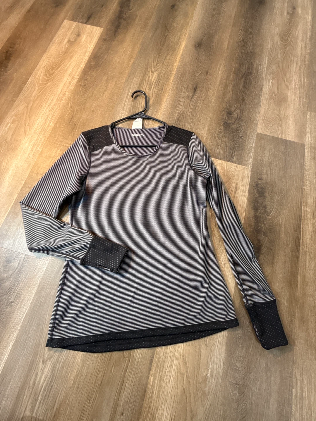 Saucony Women's Long Sleeve Athletic Shirt