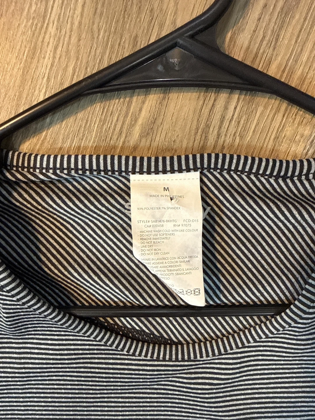 Saucony Women's Long Sleeve Athletic Shirt - photo 4