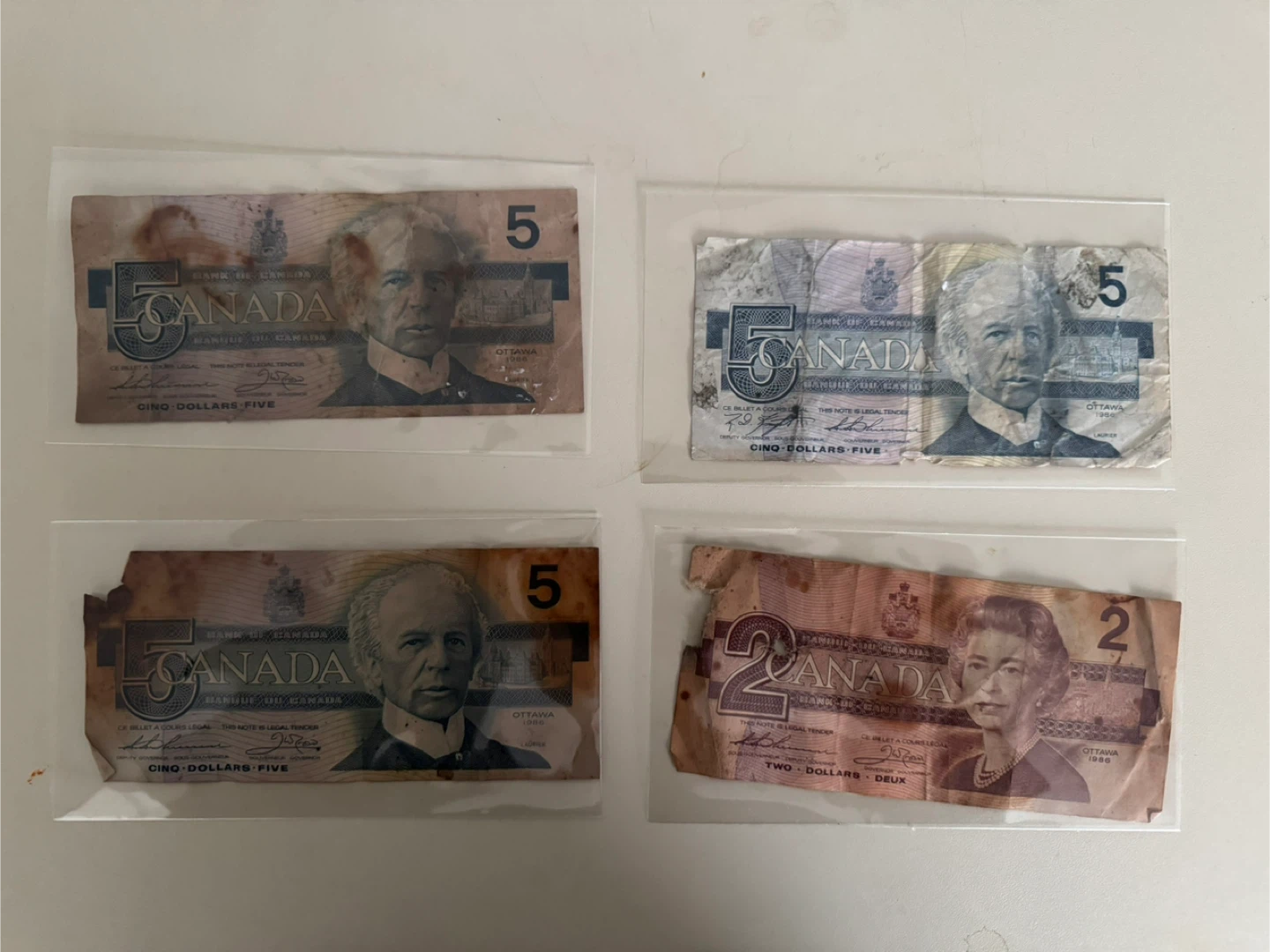 Canada 5 Dollar Bills & 2 Dollar Bill - Vintage Currency - photo 3