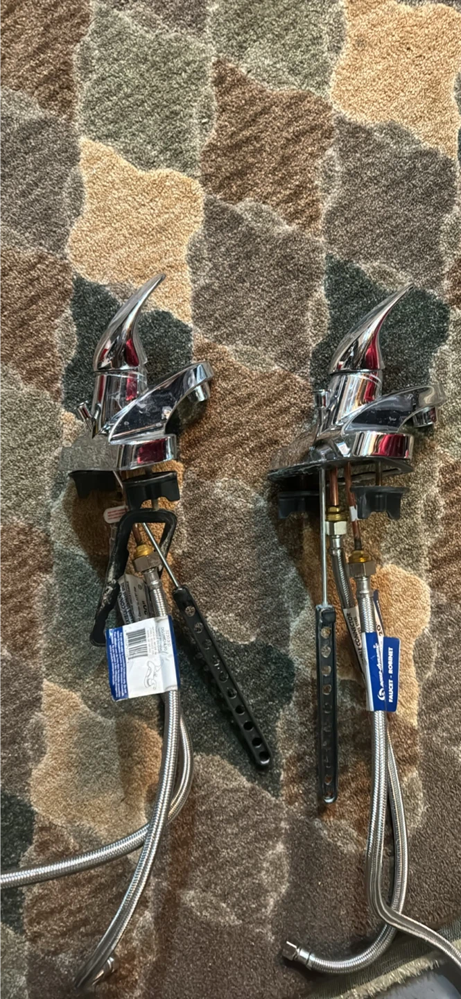Pair of Chrome Bathroom Faucets - photo 2