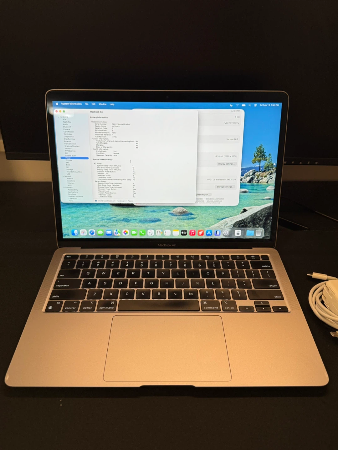 MacBook Air M1 (2020) 8GB / 256GB – Clean
