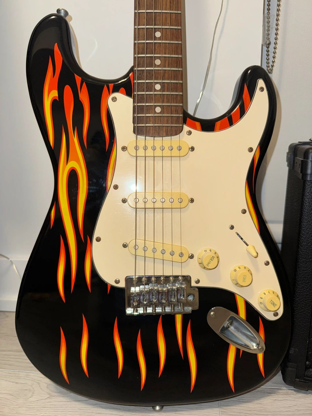 Electric Guitar and Washburn Amp Set - photo 2