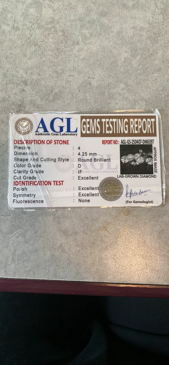 AGL 4 Lab-Grown Diamonds - Round Brilliant