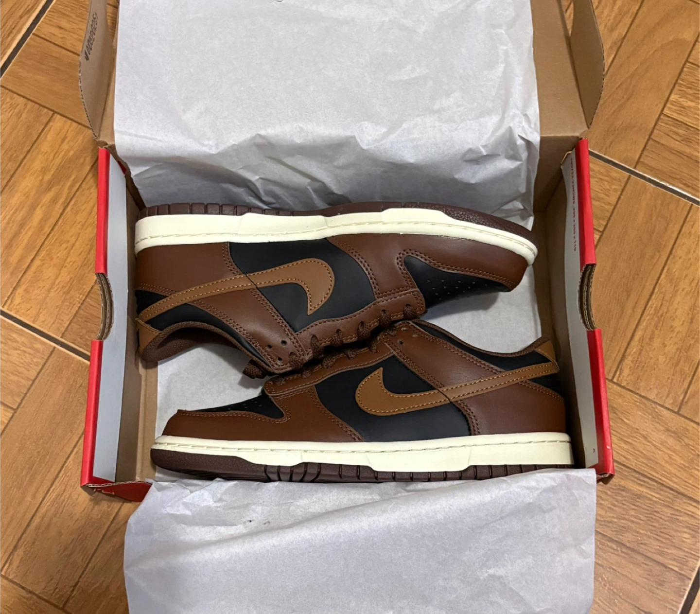 Big Kids' Nike Dunk Low- 6.5y(Size 8 in Women’s)