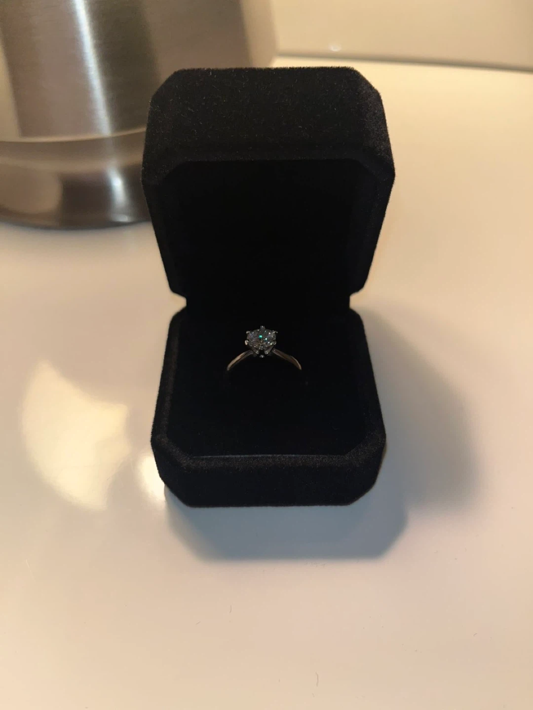 Diamond Solitaire Ring in Black Velvet Box 0.9k - photo 3
