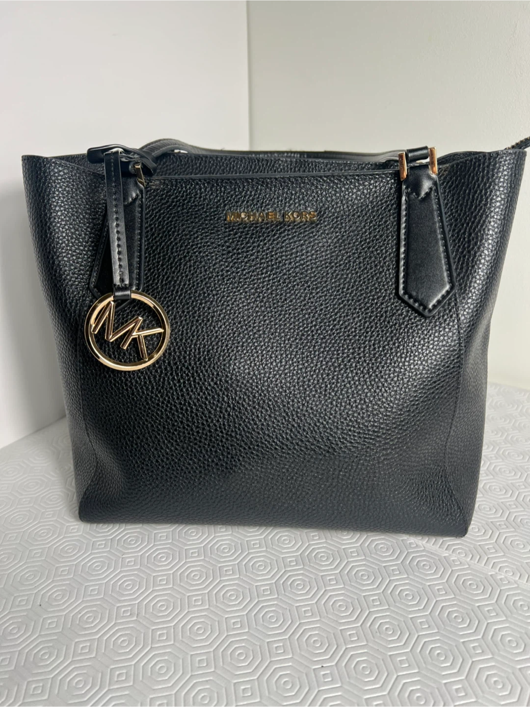 Michael Kors Black Leather Tote Bag - photo 3