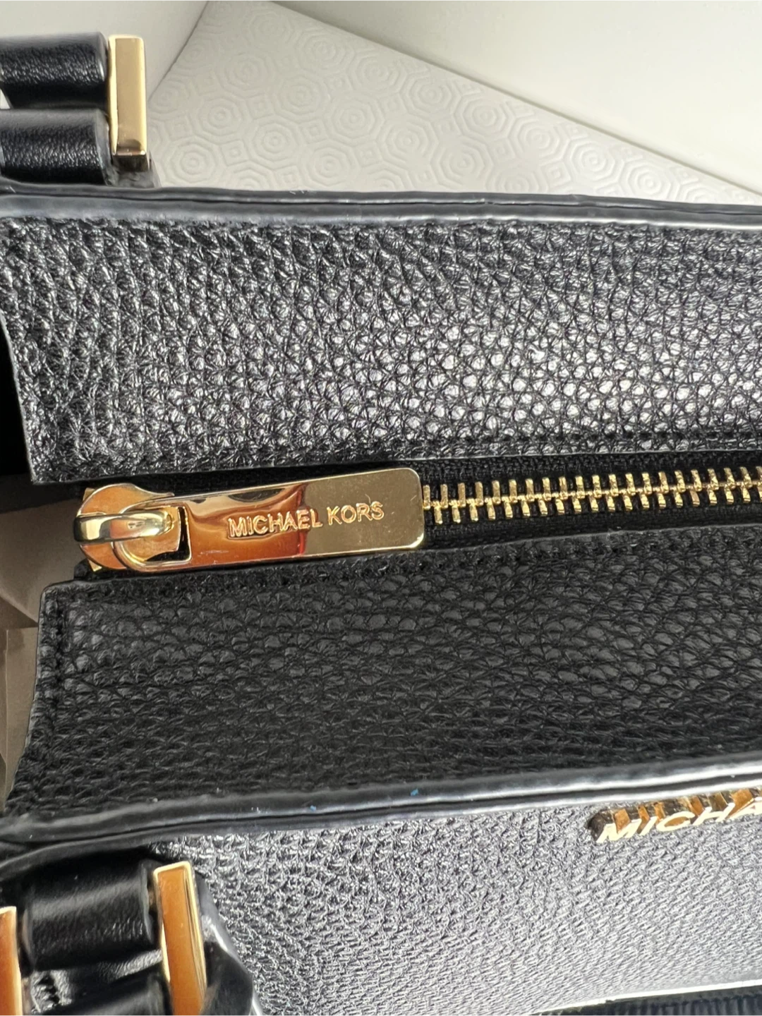Michael Kors Black Leather Tote Bag - photo 4