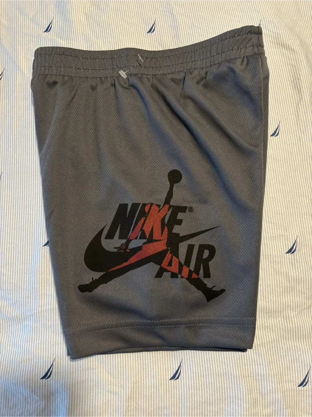 Boys Jordan Shorts Dark Gray 3-4 years - photo 4