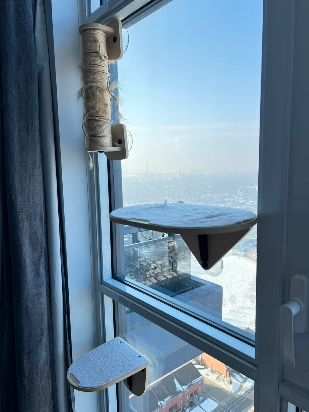 MUST GO ASAP! - 3 Piece cat window perch & scratcher set - photo 2