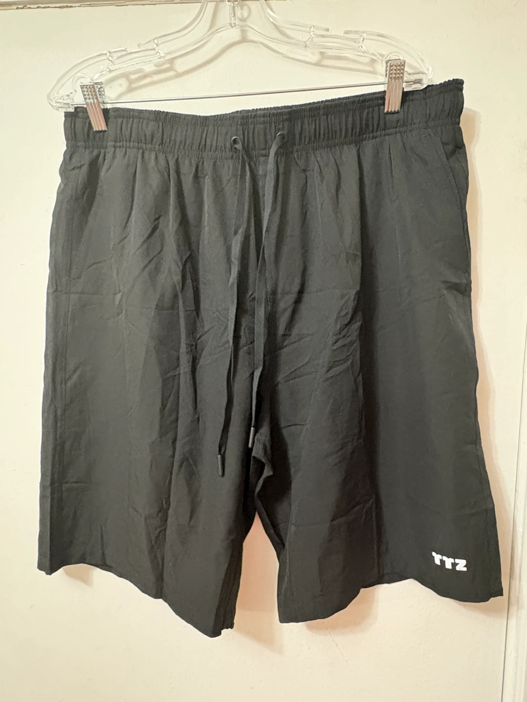 YTZ Black Athletic Shorts XL