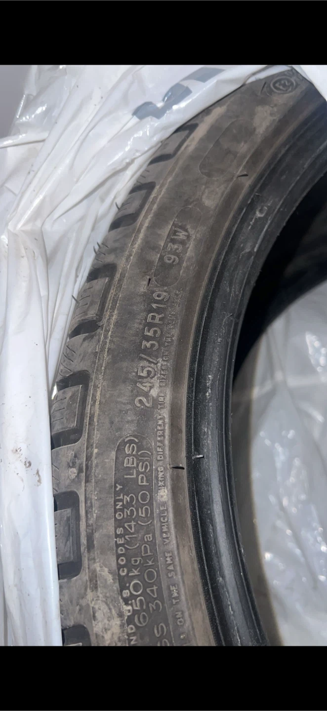 Michelin Pilot Sport A/S 4 245/35ZR19 93Y – Excellent Condition - photo 4