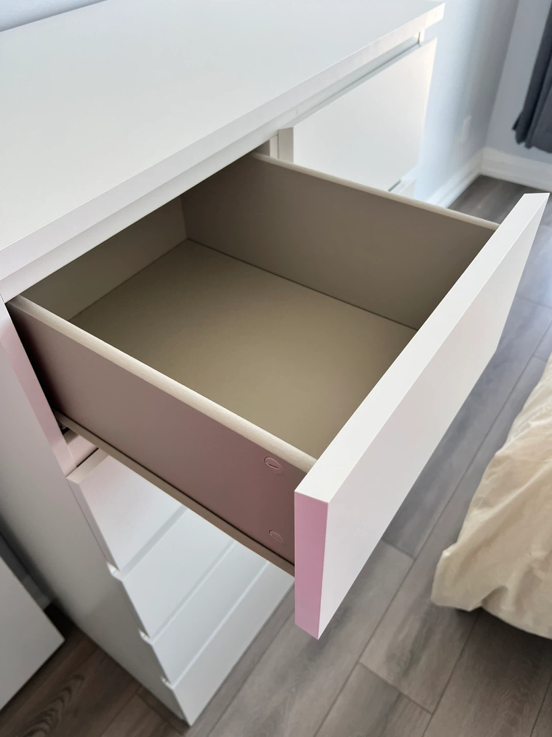 Moving sale- IKEA STORKLINTA 6-drawer chest - photo 3