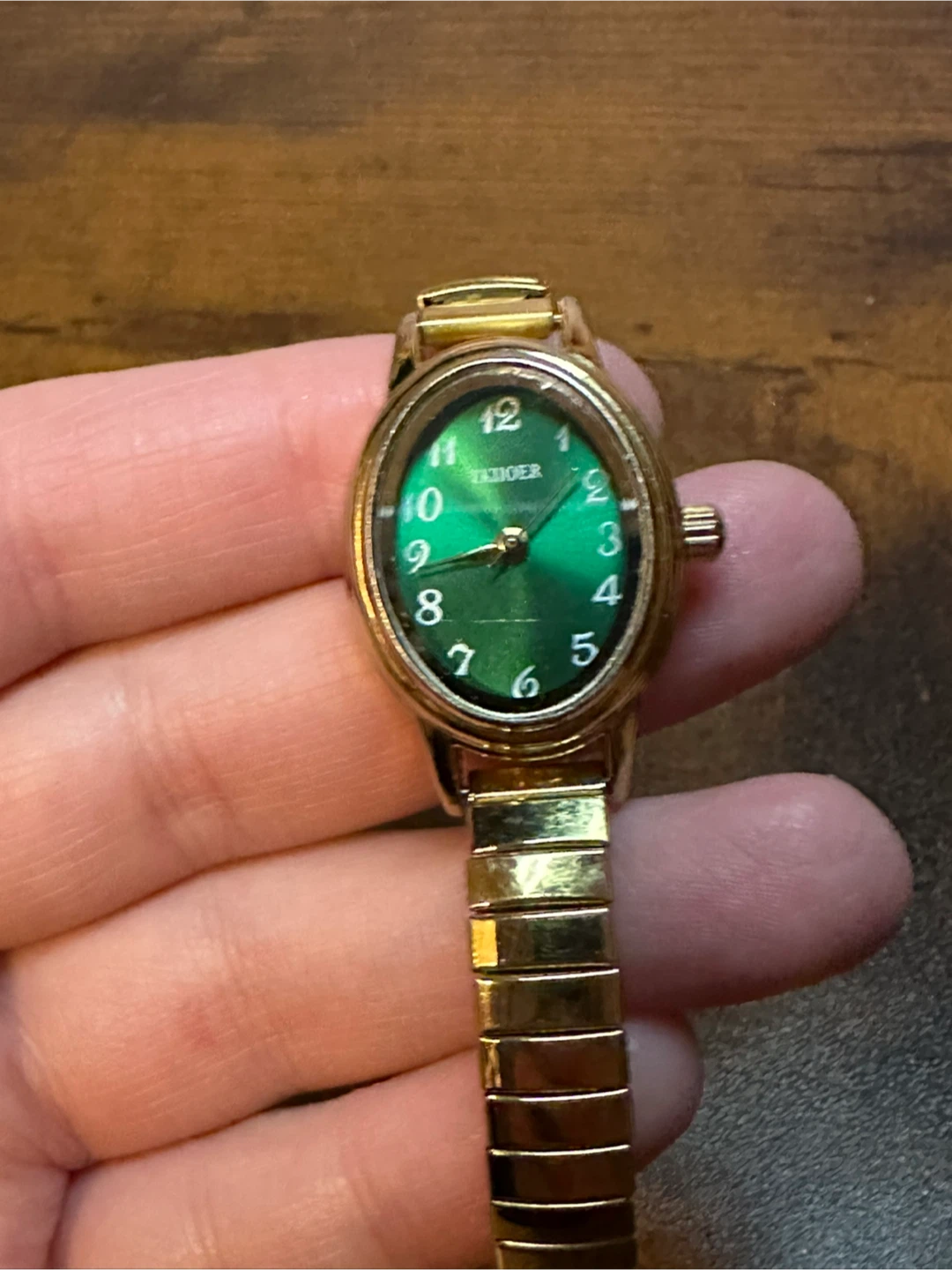 TKHOER Women's Watch - Green Dial