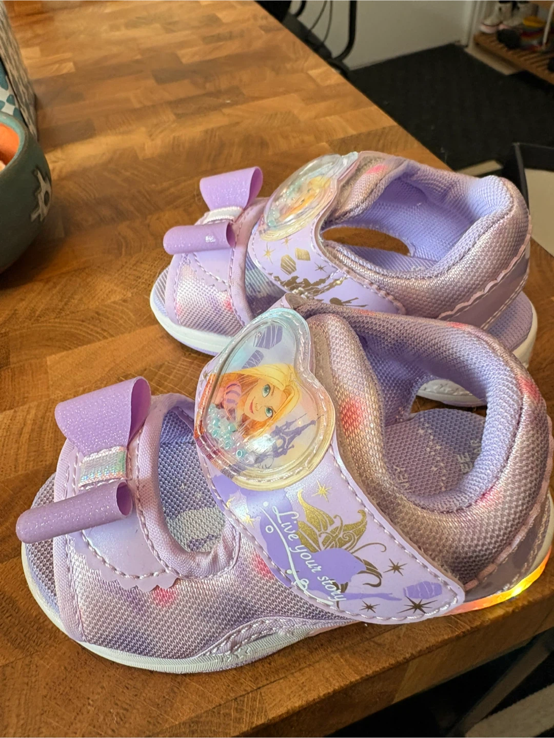 Disney Rapunzel Toddler Sandals Size 14 - photo 2