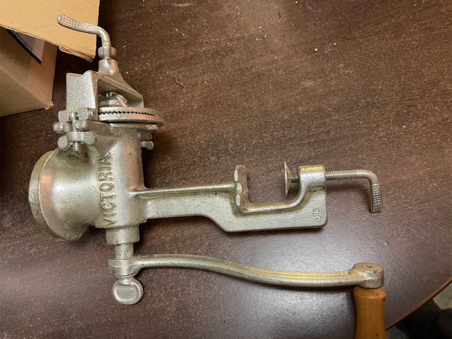 Victoria Meat Grinder - photo 2