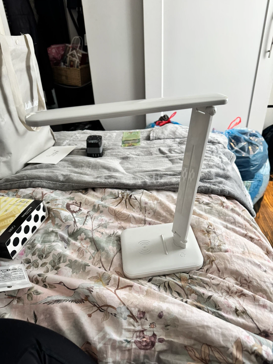 White LED Desk Lamp with Wireless Charger - photo 2