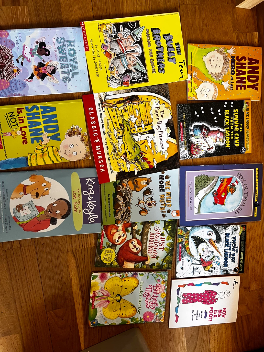 Assorted Children's Books Collection - photo 2