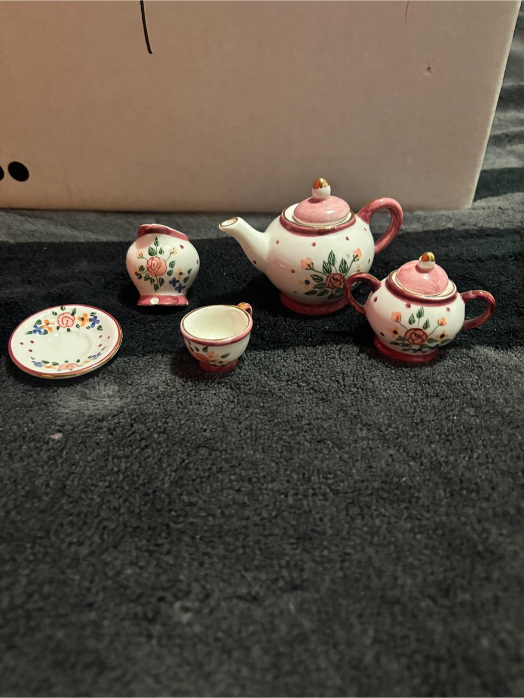 Miniature Tea Set with Teapot, Cups, and Saucers