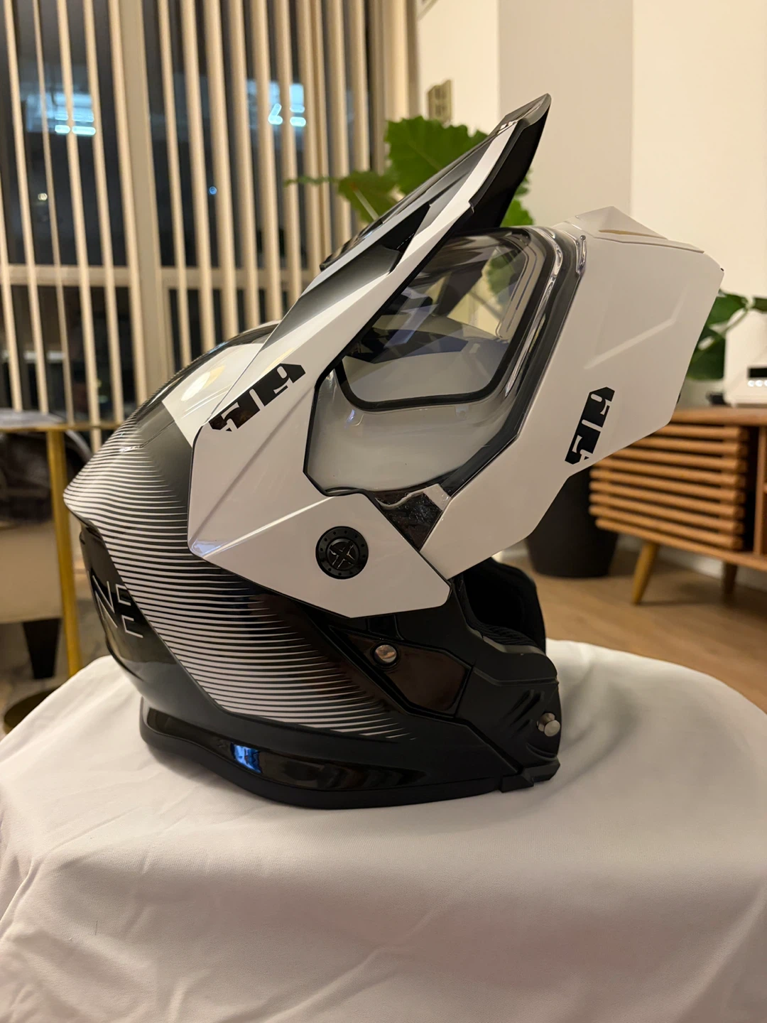 509 Delta R4 Electric Shield Snowmobile Helmet Size Medium - photo 5