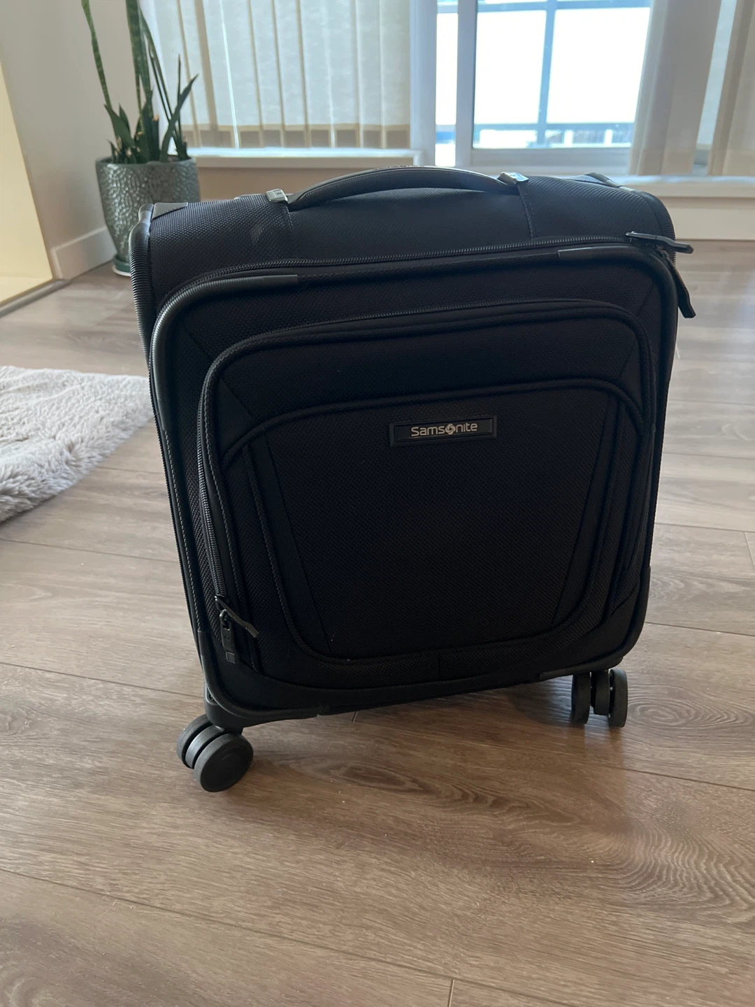 Samsonite Black Carry-On Luggage - photo 2