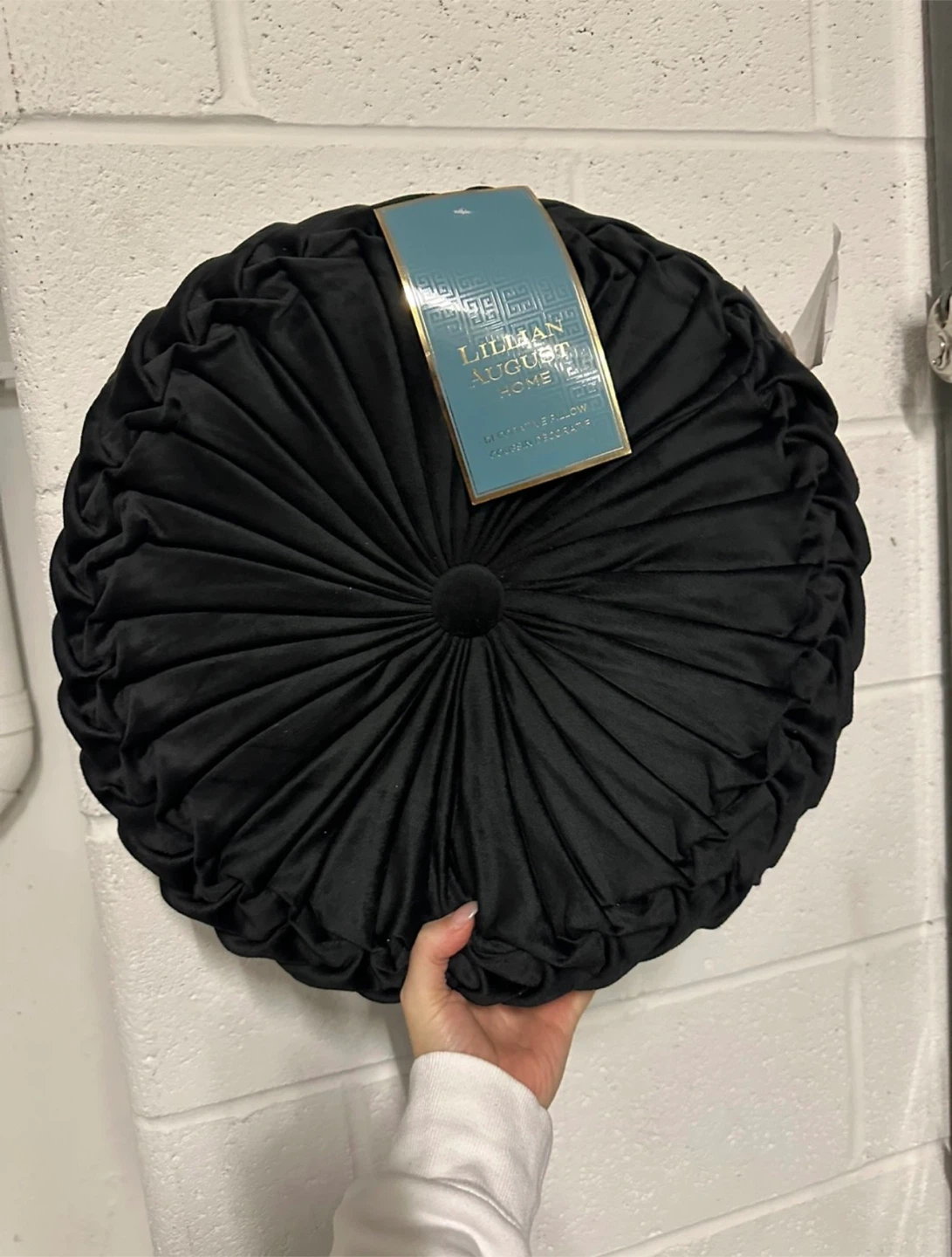 Brand new Lillian August home Round Pillow