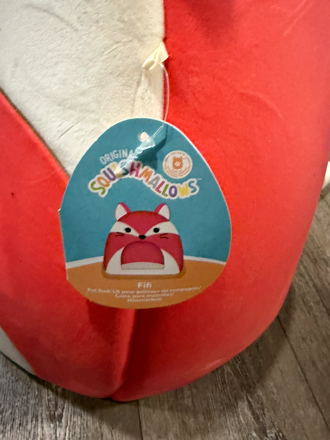Squishmallows Fifi Fox Pet Bed - photo 4